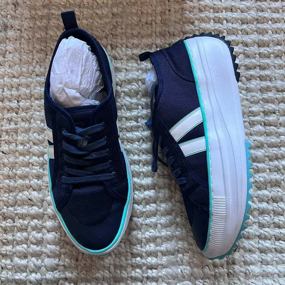 Joy Sneaker Sz 9 wide - Picture 5 of 7